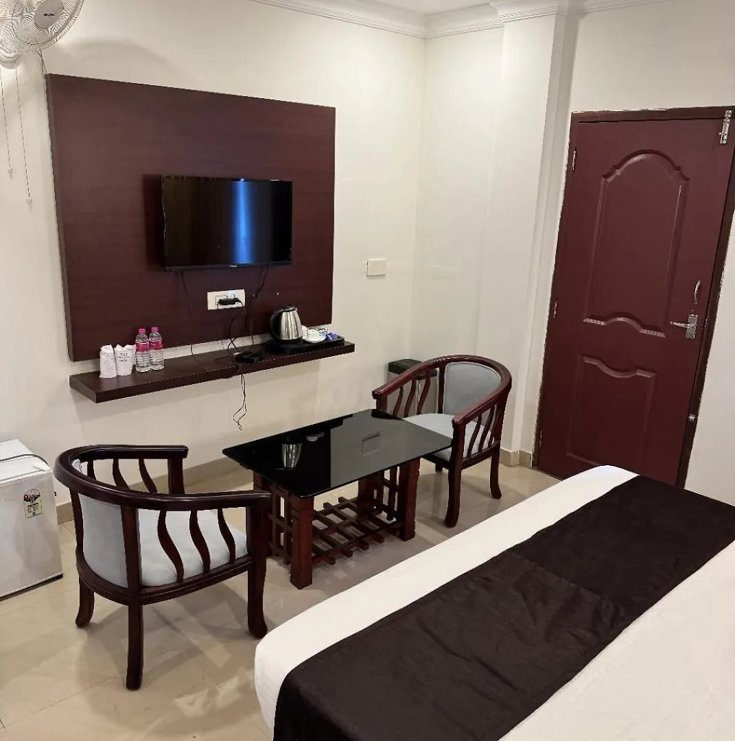 Hotel Horizon International Tullipurmbu
